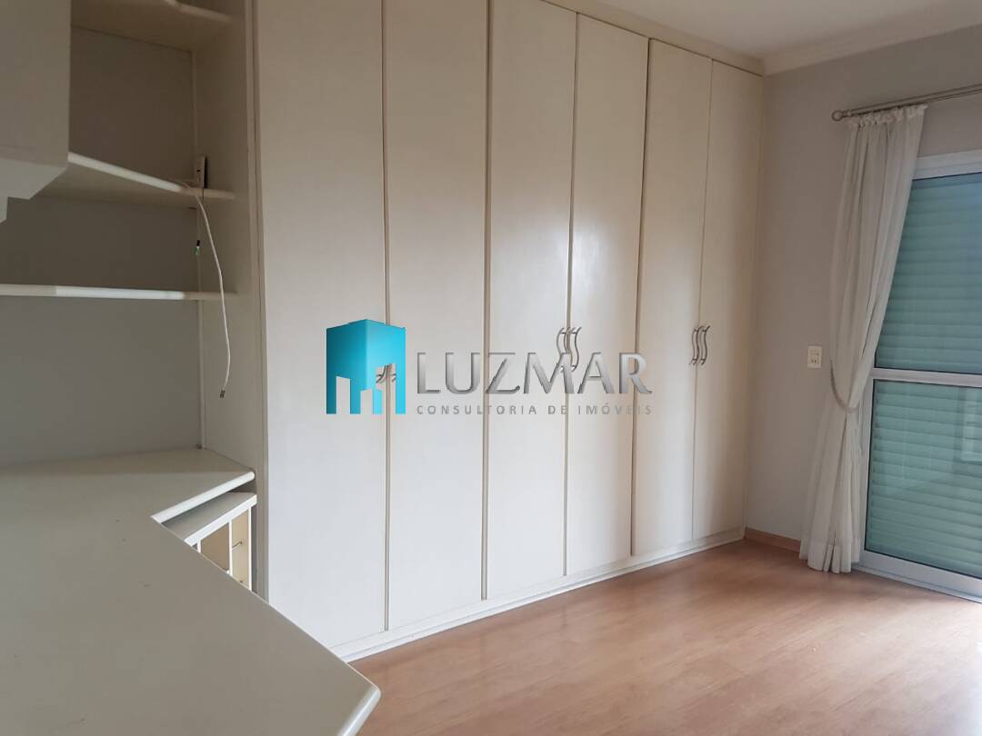 Casa à venda com 3 quartos, 300m² - Foto 19