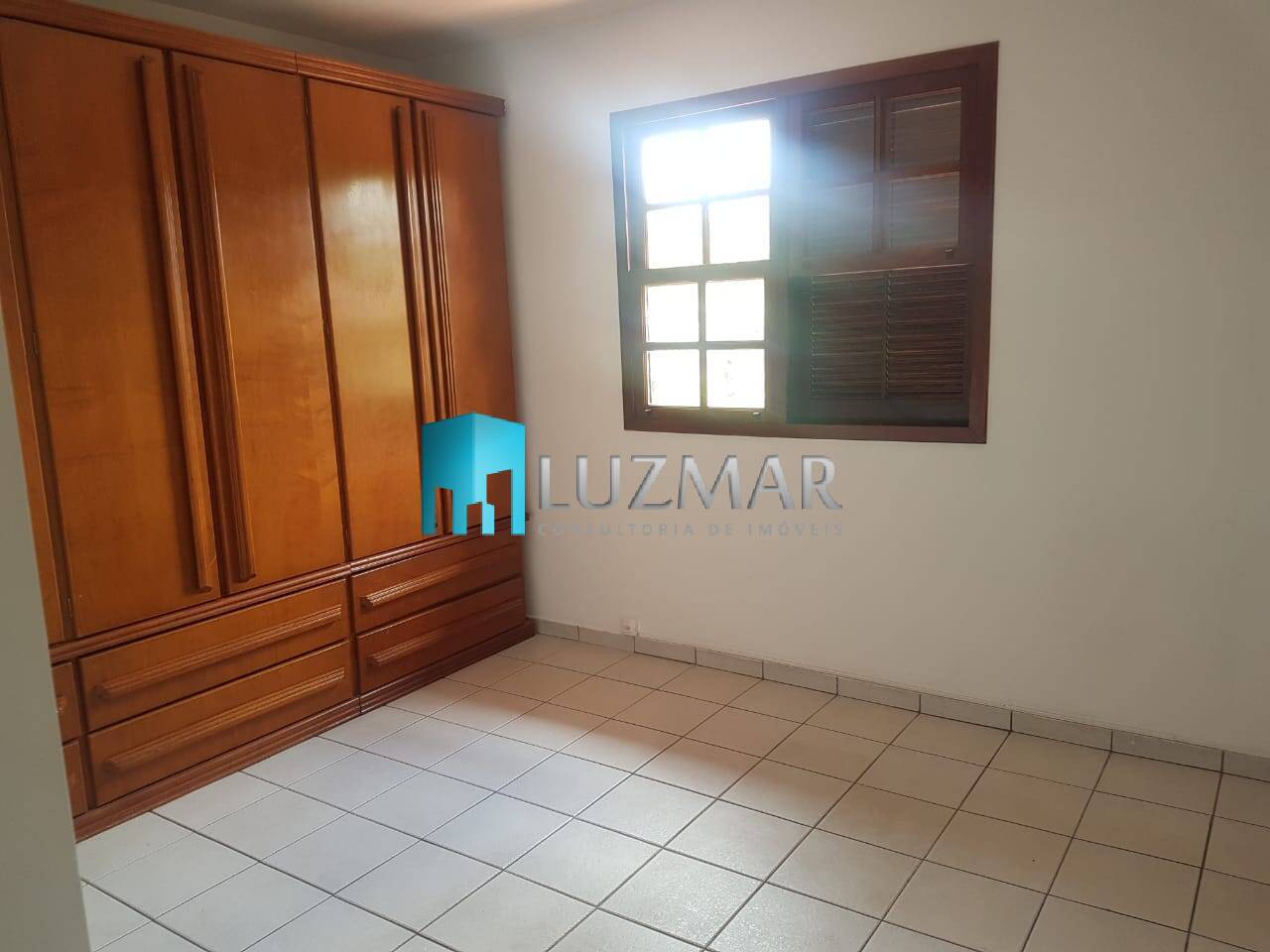 Casa à venda com 3 quartos, 170m² - Foto 9