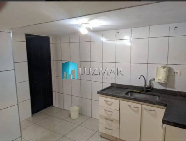 Casa à venda com 4 quartos, 136m² - Foto 3