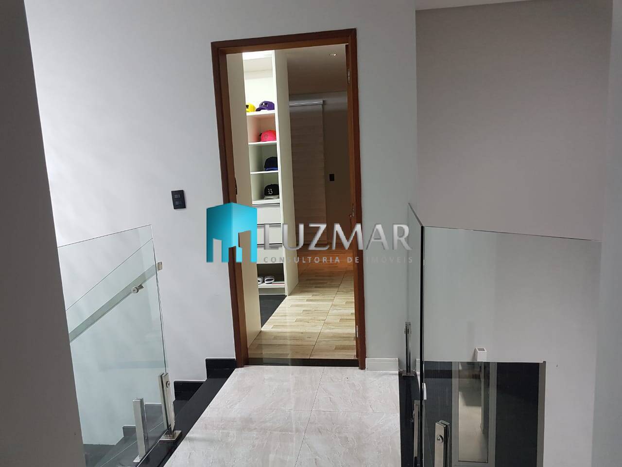 Casa à venda e aluguel com 3 quartos, 300m² - Foto 13