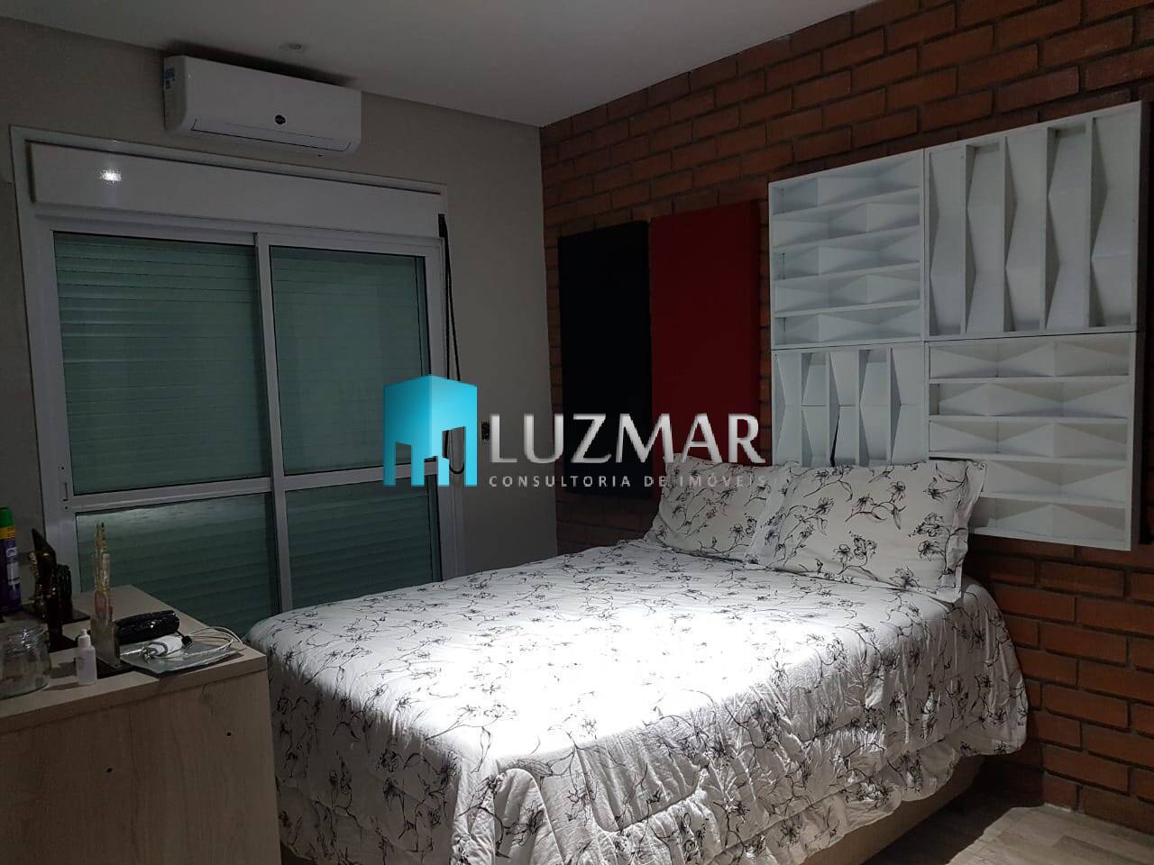 Casa à venda e aluguel com 3 quartos, 300m² - Foto 29