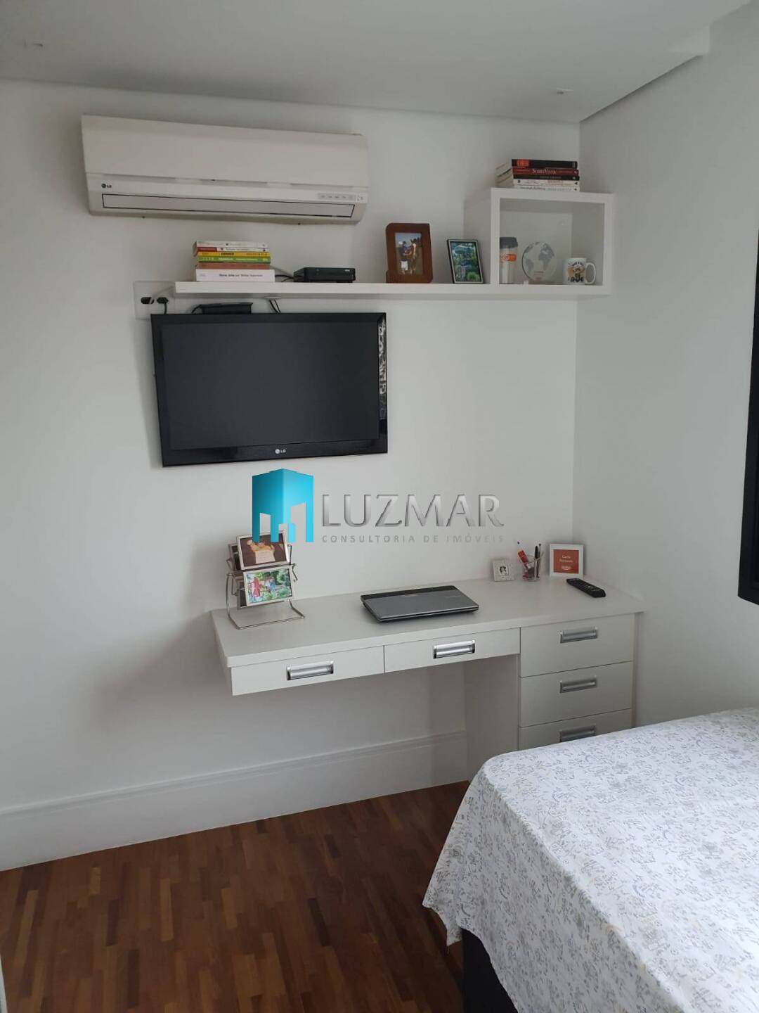 Apartamento à venda com 3 quartos, 128m² - Foto 32