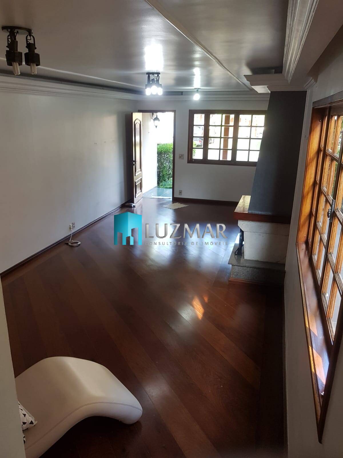 Casa à venda com 3 quartos, 157m² - Foto 9