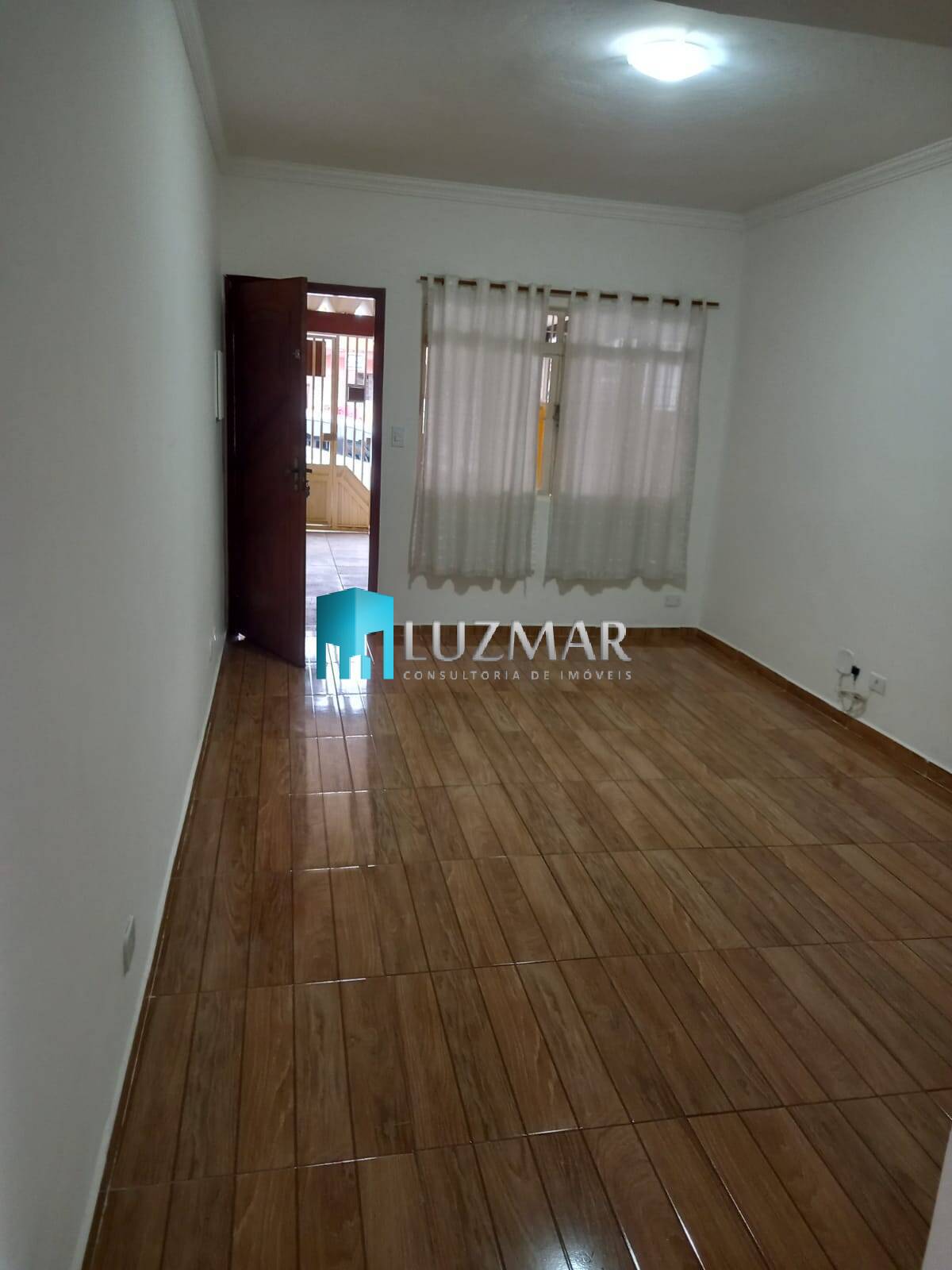 Casa à venda com 2 quartos, 110m² - Foto 3