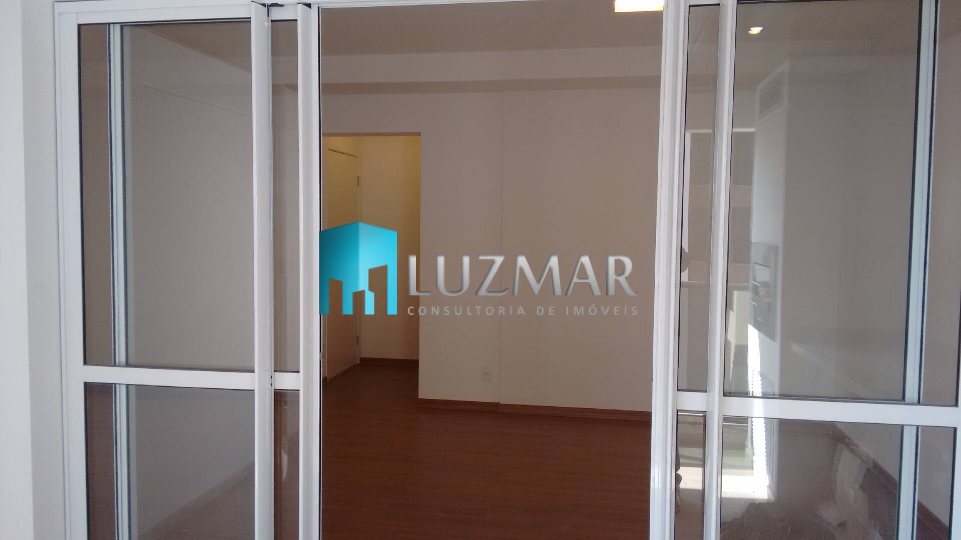 Apartamento à venda com 3 quartos, 105m² - Foto 5