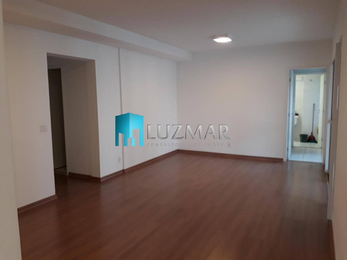 Apartamento à venda com 3 quartos, 105m² - Foto 8