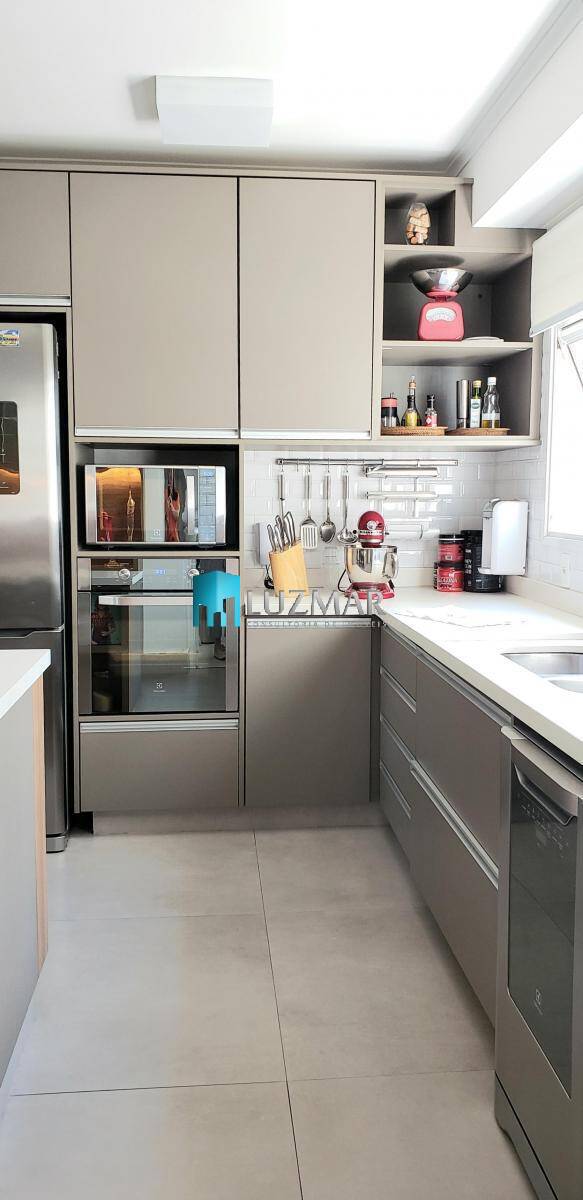 Apartamento à venda com 4 quartos, 214m² - Foto 16