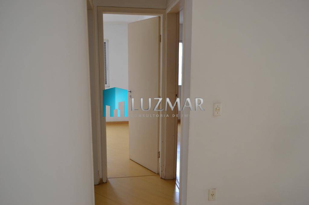 Apartamento à venda com 2 quartos, 67m² - Foto 8