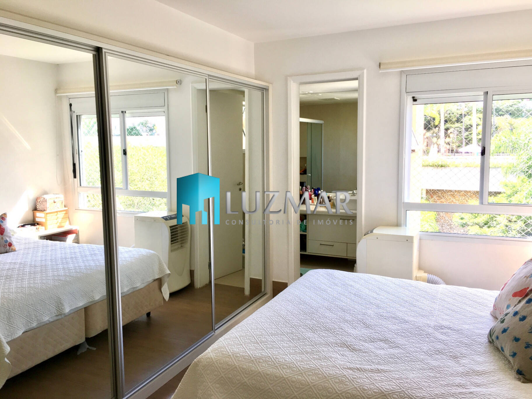 Apartamento à venda com 3 quartos, 142m² - Foto 12