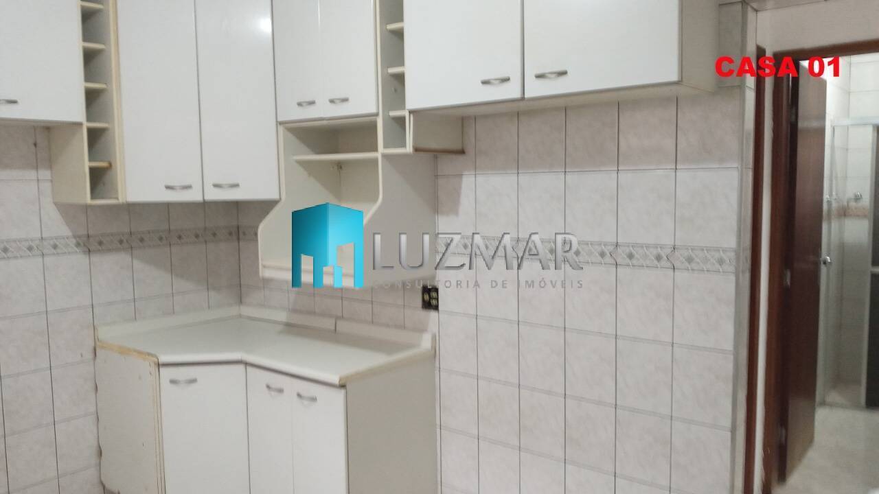 Casa à venda com 3 quartos, 160m² - Foto 4