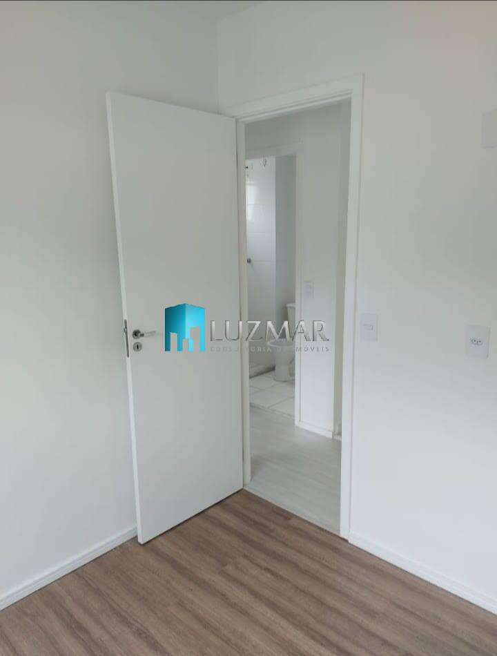 Apartamento à venda com 2 quartos, 40m² - Foto 13