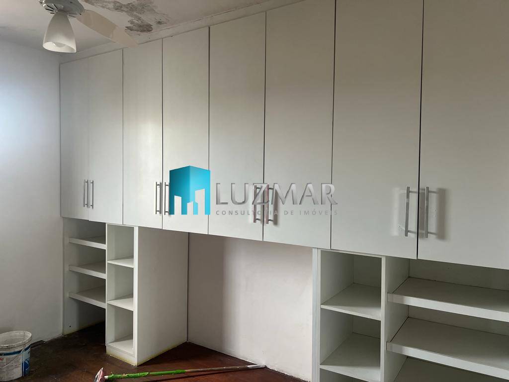 Apartamento à venda com 3 quartos, 48m² - Foto 12