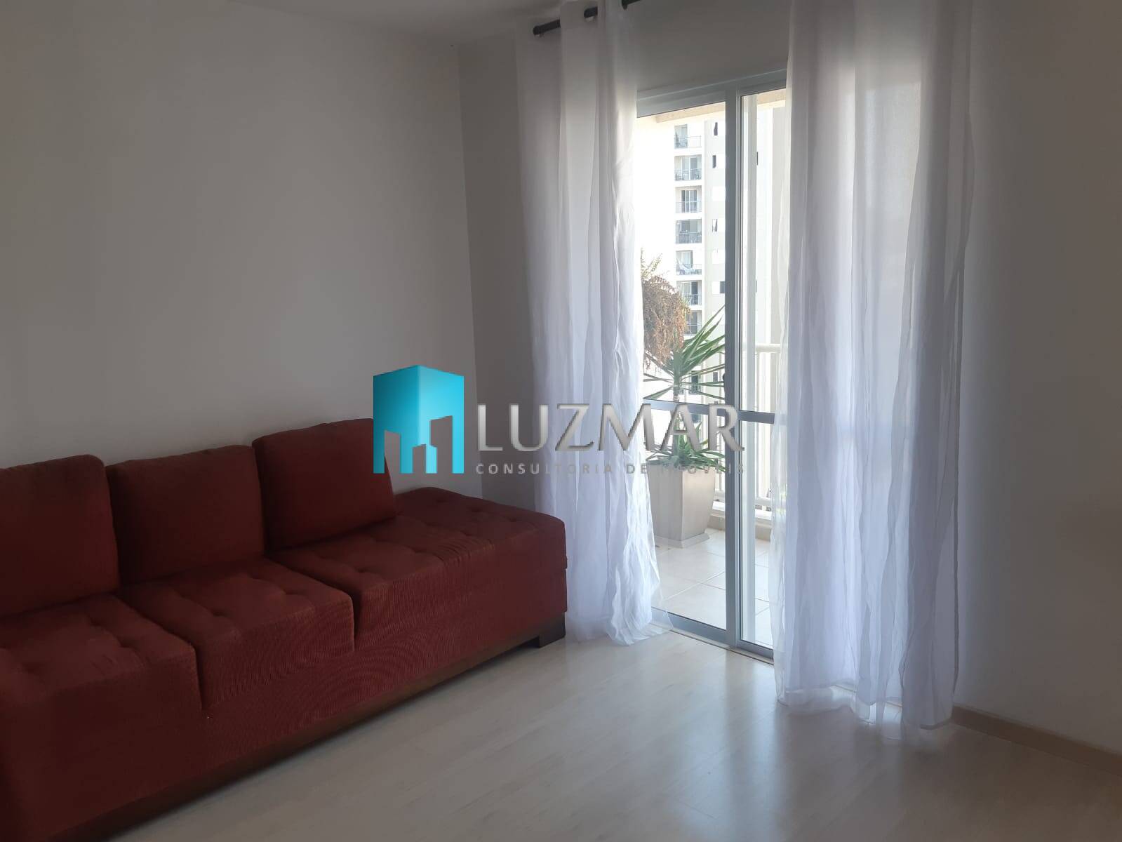 Apartamento à venda com 3 quartos, 70m² - Foto 1