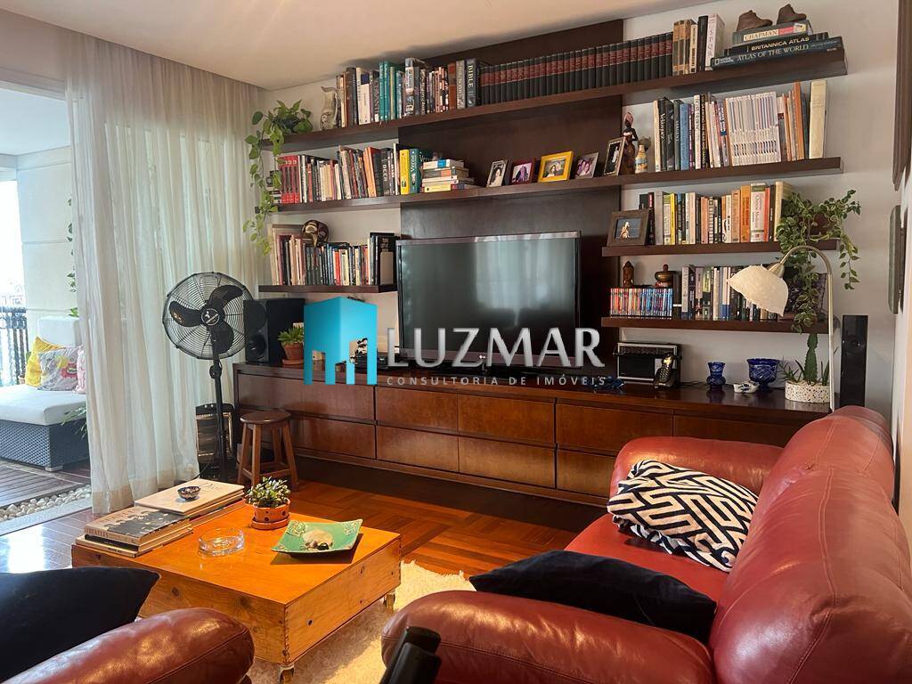 Apartamento à venda com 4 quartos, 156m² - Foto 14