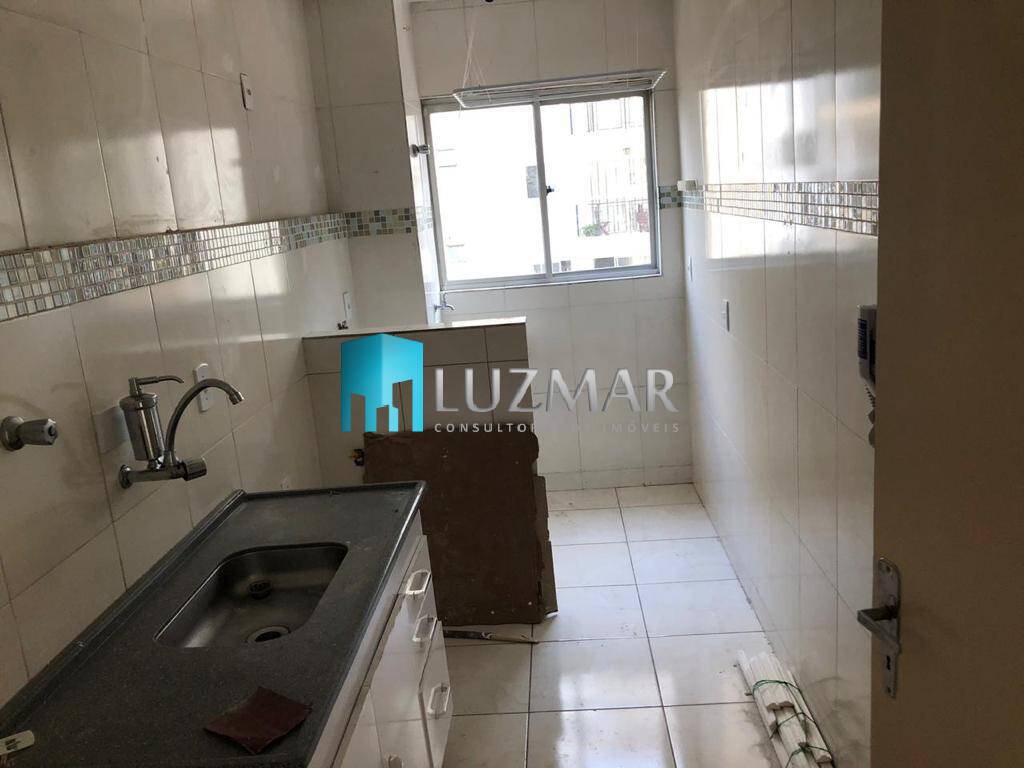 Apartamento à venda com 2 quartos, 57m² - Foto 4