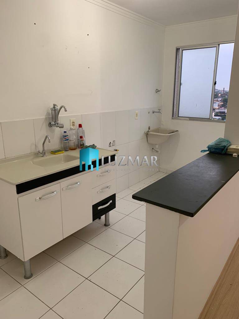 Apartamento à venda com 2 quartos, 48m² - Foto 2