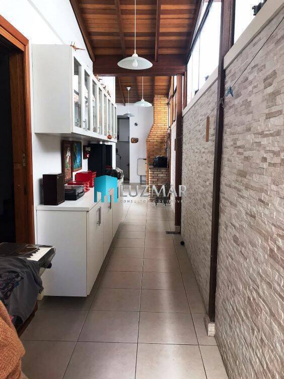 Casa à venda com 3 quartos, 159m² - Foto 33