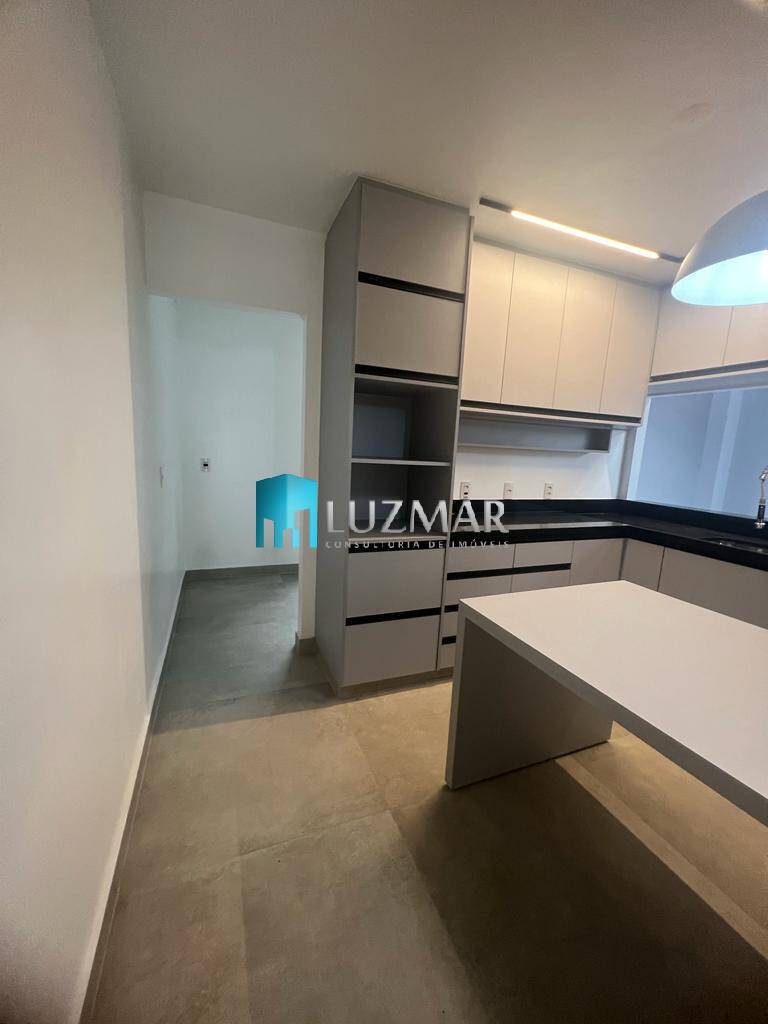 Casa à venda com 3 quartos, 170m² - Foto 10