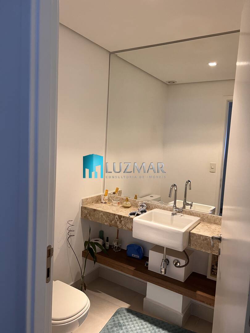 Apartamento à venda com 4 quartos, 238m² - Foto 17