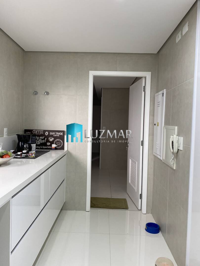 Apartamento à venda com 4 quartos, 238m² - Foto 30