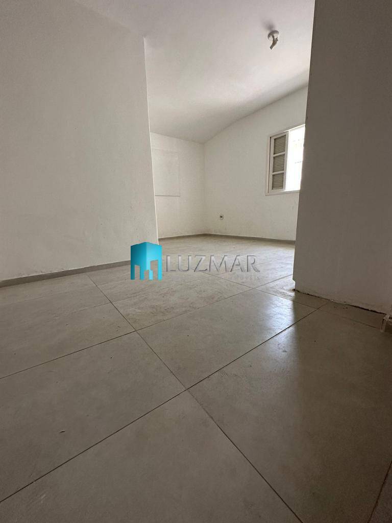 Casa à venda com 3 quartos, 131m² - Foto 10