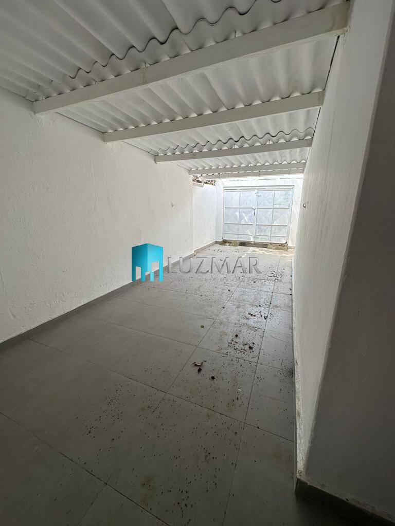 Casa à venda com 3 quartos, 131m² - Foto 16