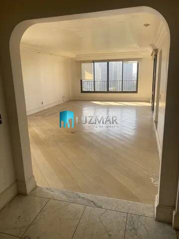 Apartamento à venda com 3 quartos, 316m² - Foto 1