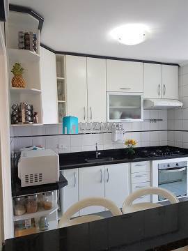 Apartamento à venda com 3 quartos, 76m² - Foto 9