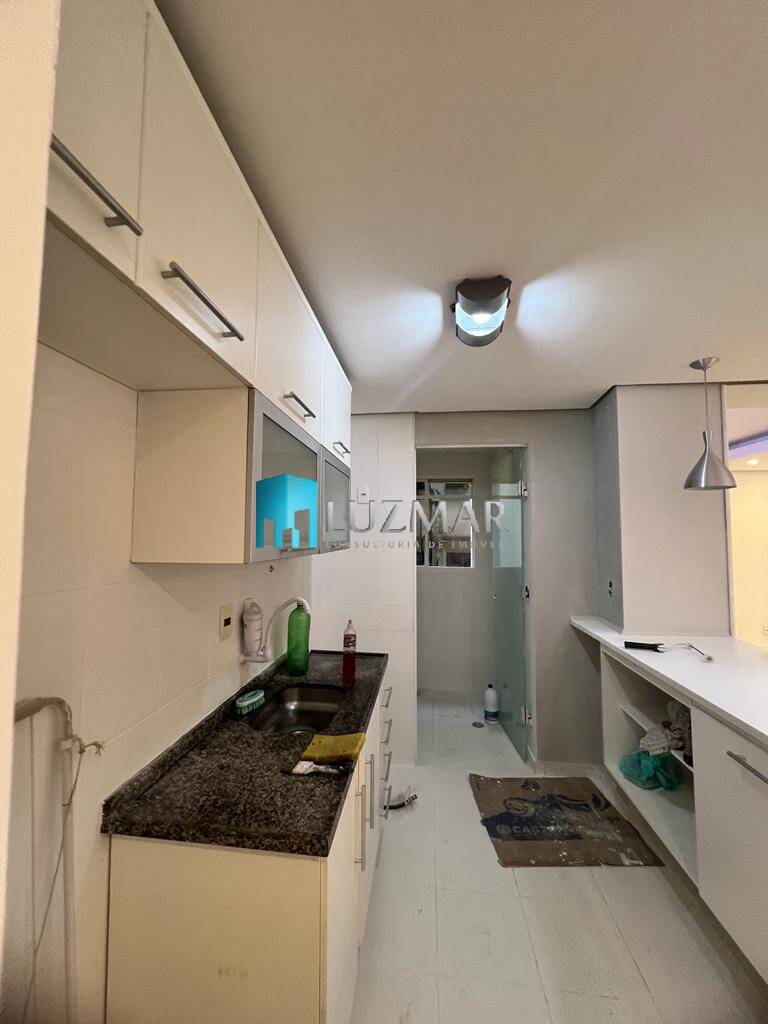 Apartamento à venda com 2 quartos, 60m² - Foto 12