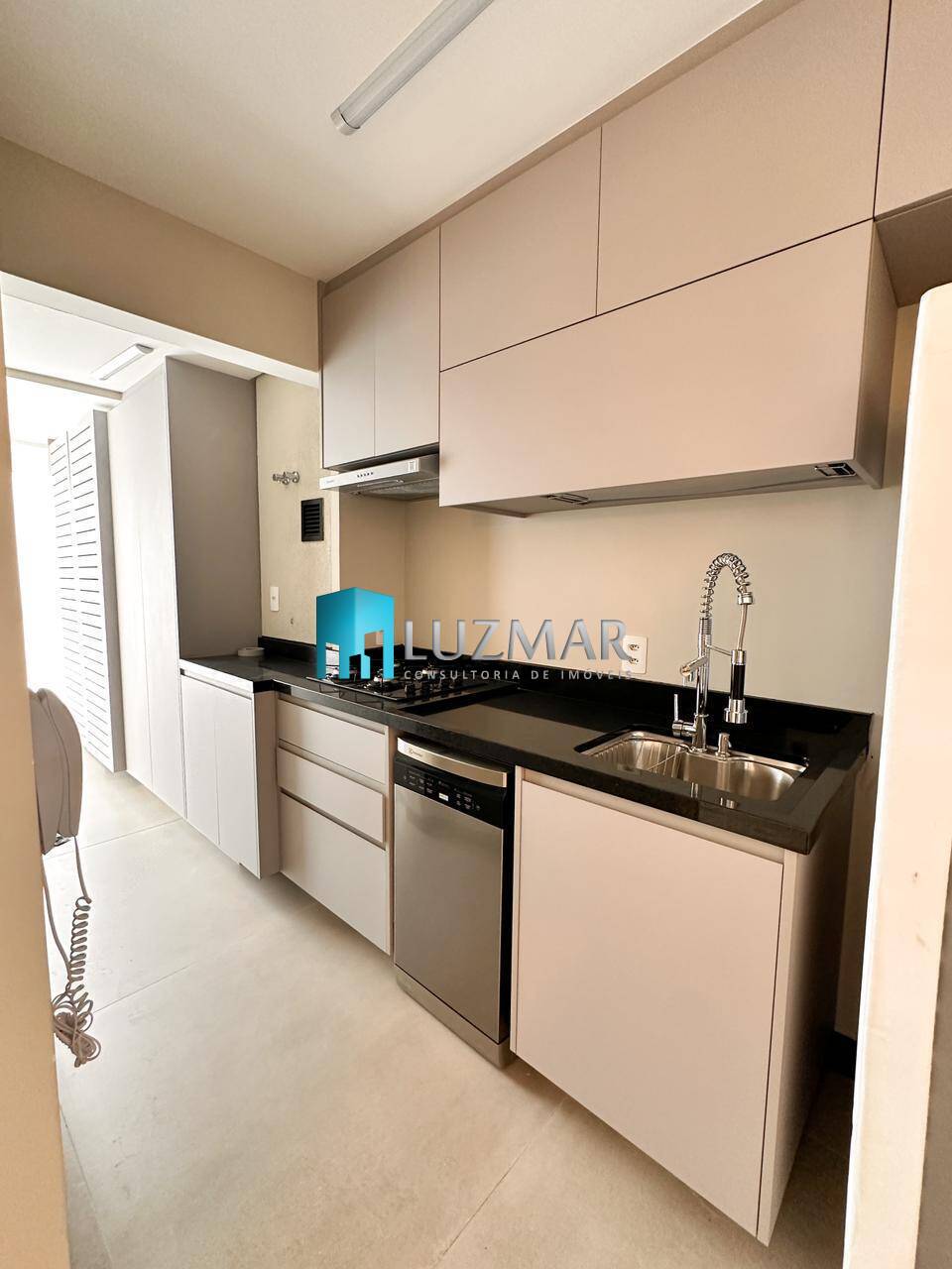 Apartamento à venda com 2 quartos, 90m² - Foto 9