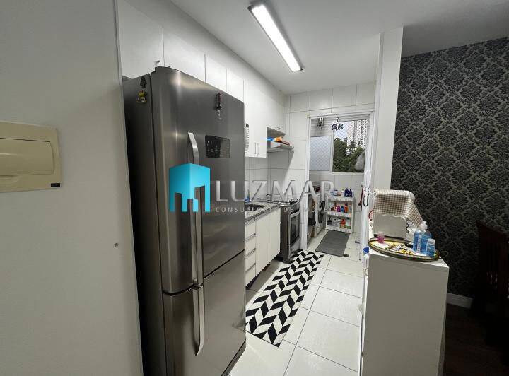 Apartamento à venda com 2 quartos, 64m² - Foto 10