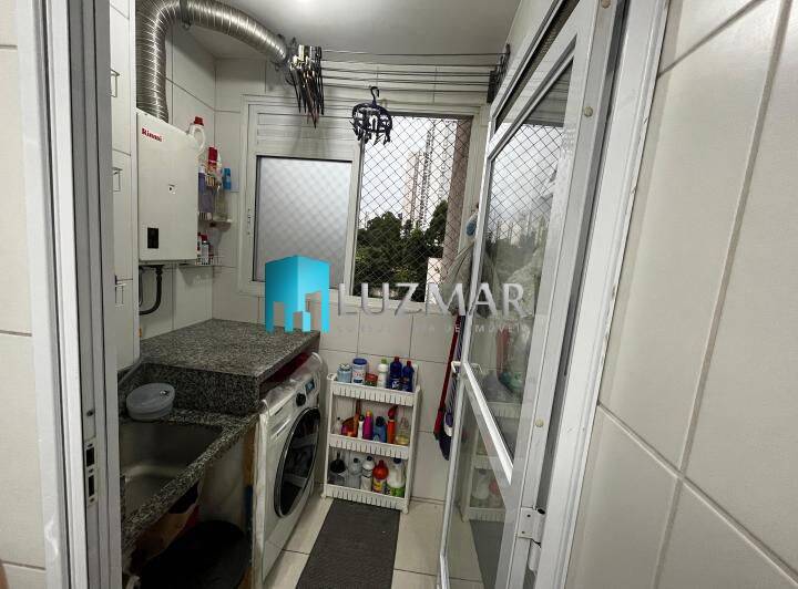 Apartamento à venda com 2 quartos, 64m² - Foto 8