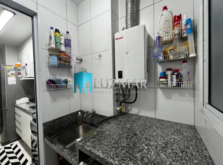 Apartamento à venda com 2 quartos, 64m² - Foto 9