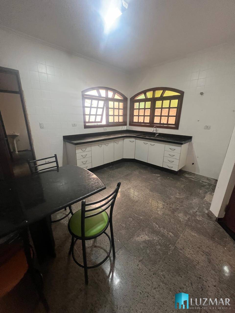 Casa de Condomínio à venda com 4 quartos, 258m² - Foto 45