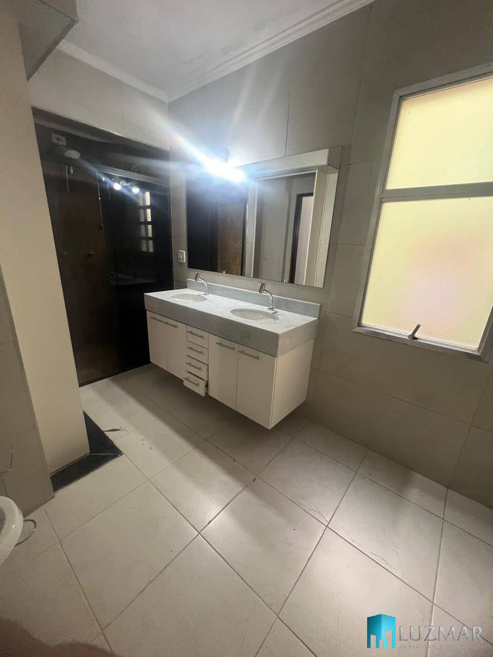 Casa de Condomínio à venda com 4 quartos, 258m² - Foto 13