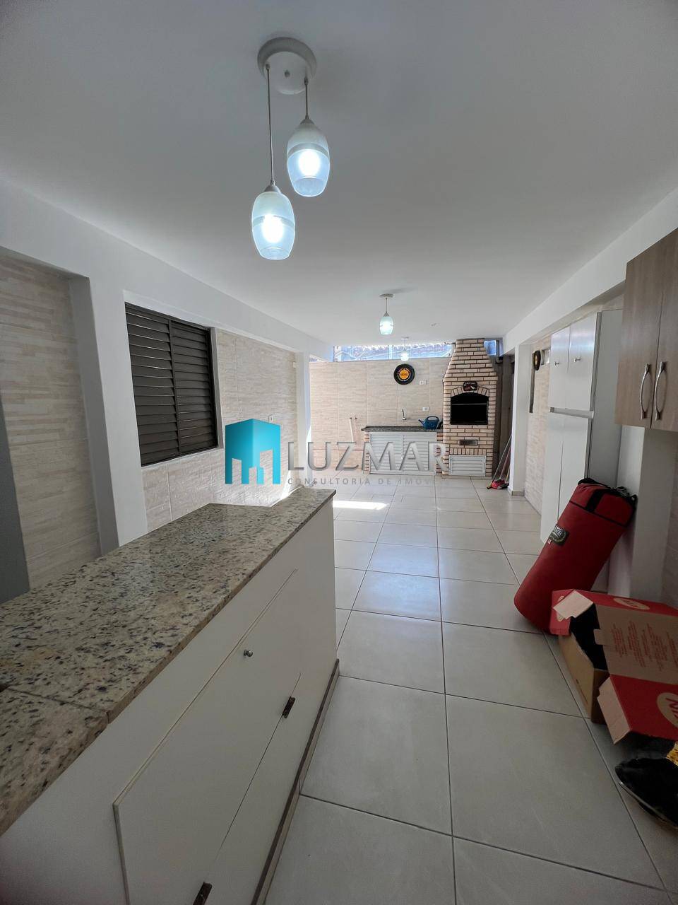 Casa à venda com 3 quartos, 125m² - Foto 11