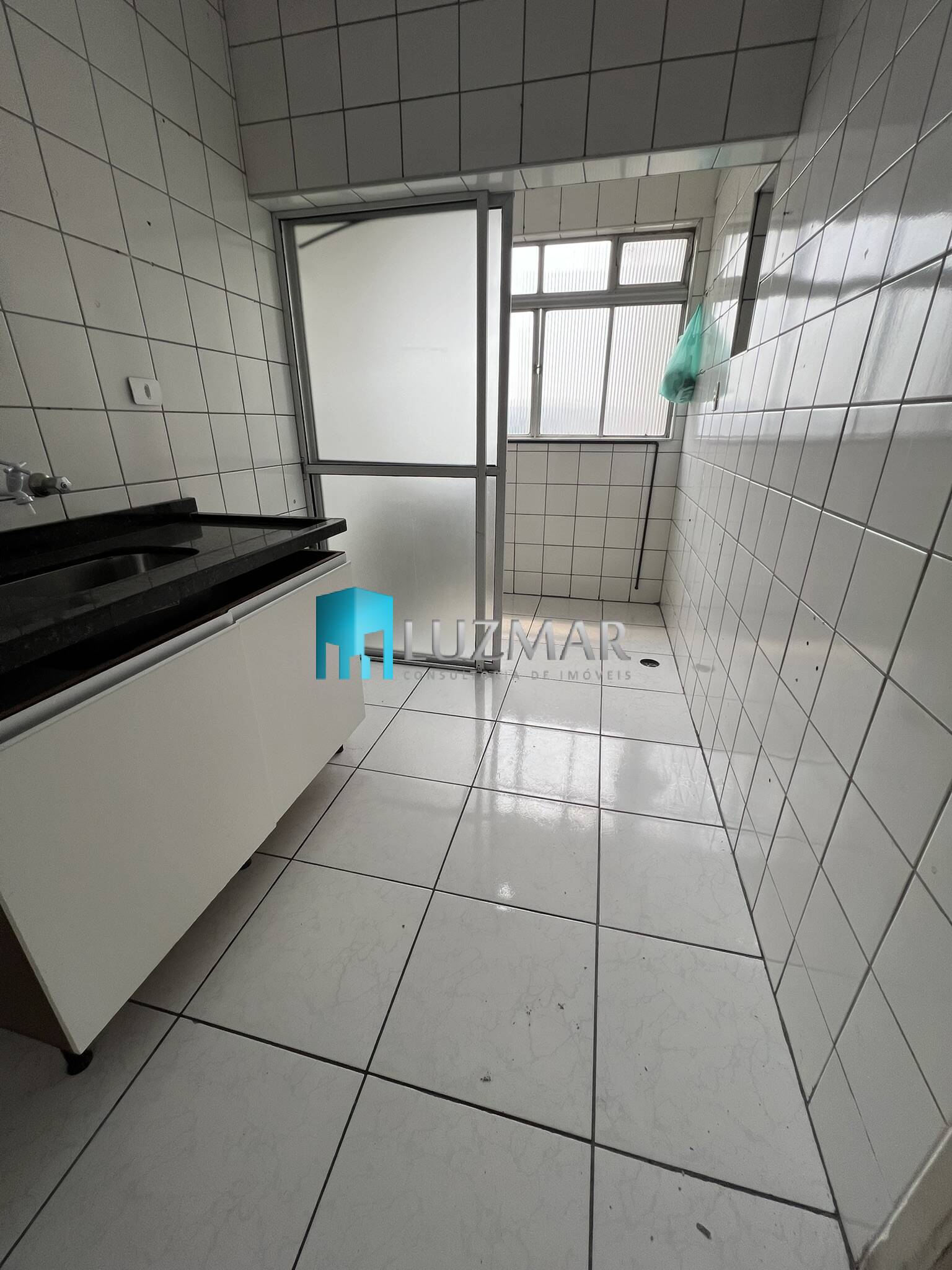 Apartamento à venda com 3 quartos, 64m² - Foto 12