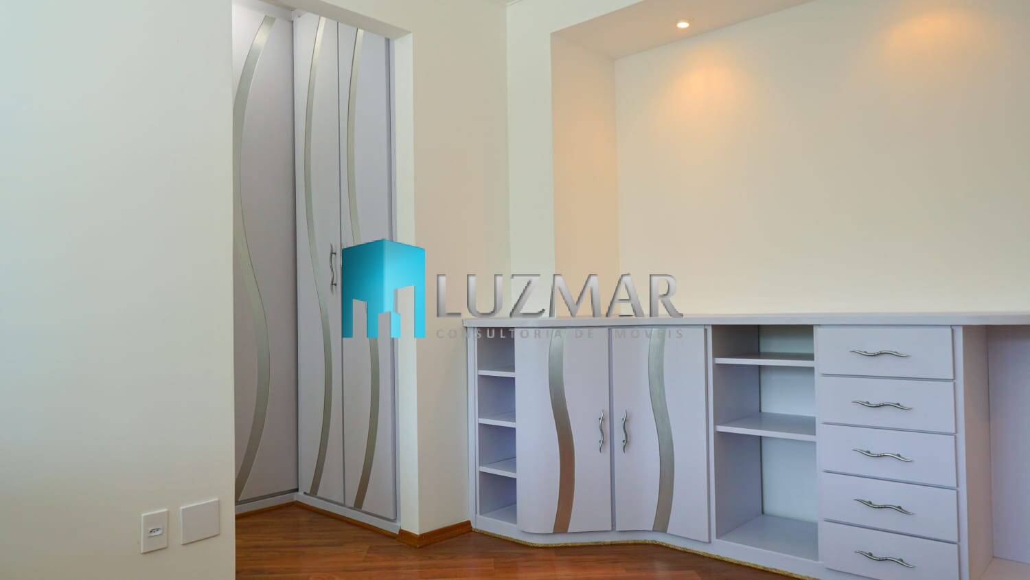 Apartamento à venda com 1 quarto, 61m² - Foto 15