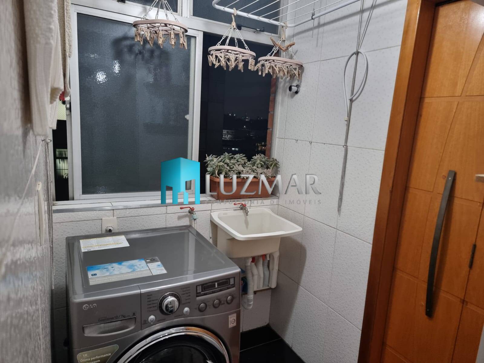 Apartamento à venda com 3 quartos, 75m² - Foto 6