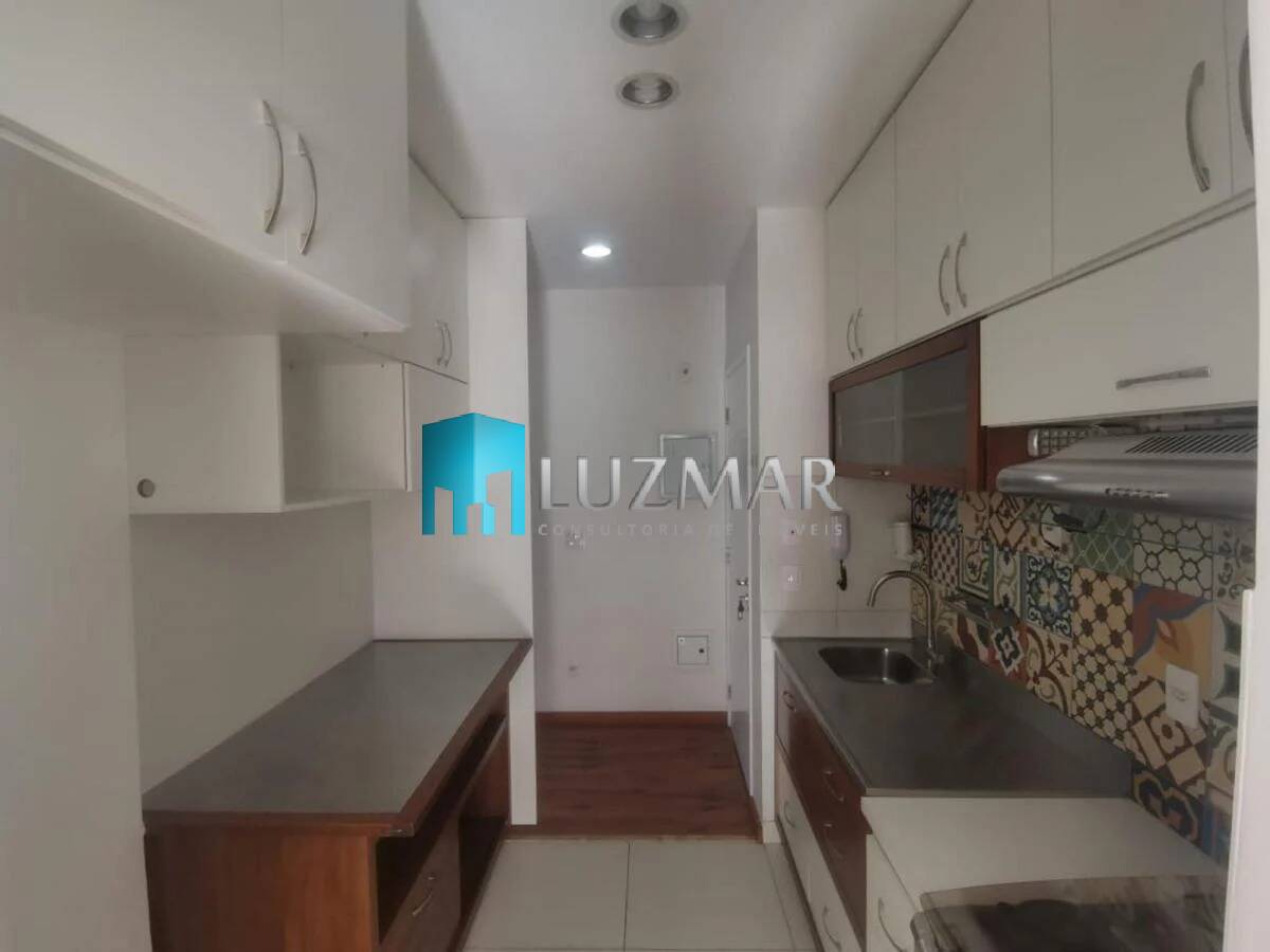 Apartamento à venda e aluguel com 3 quartos, 222m² - Foto 12