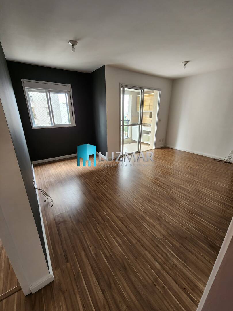 Apartamento à venda com 2 quartos, 64m² - Foto 1