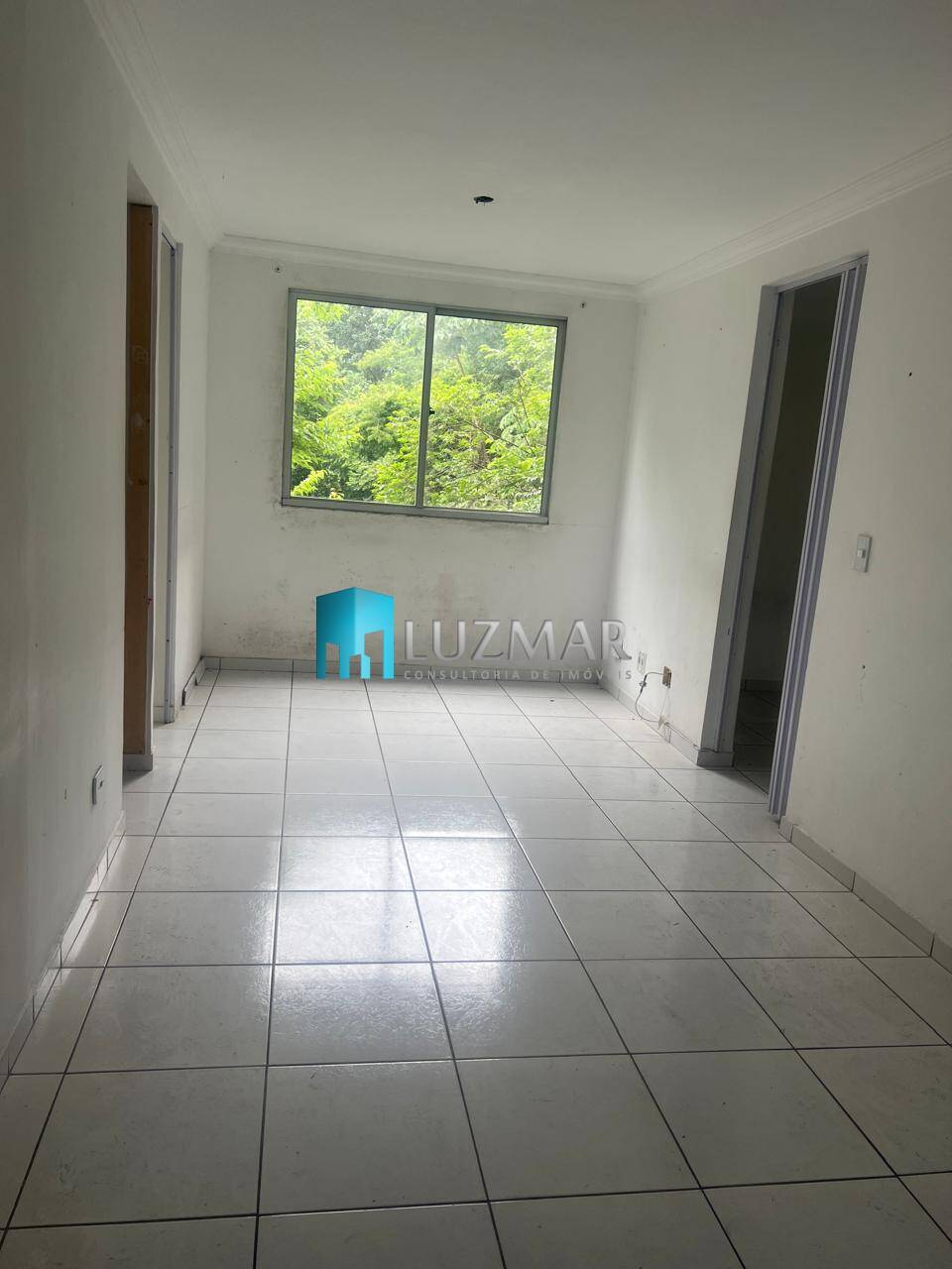 Apartamento à venda com 3 quartos, 65m² - Foto 2