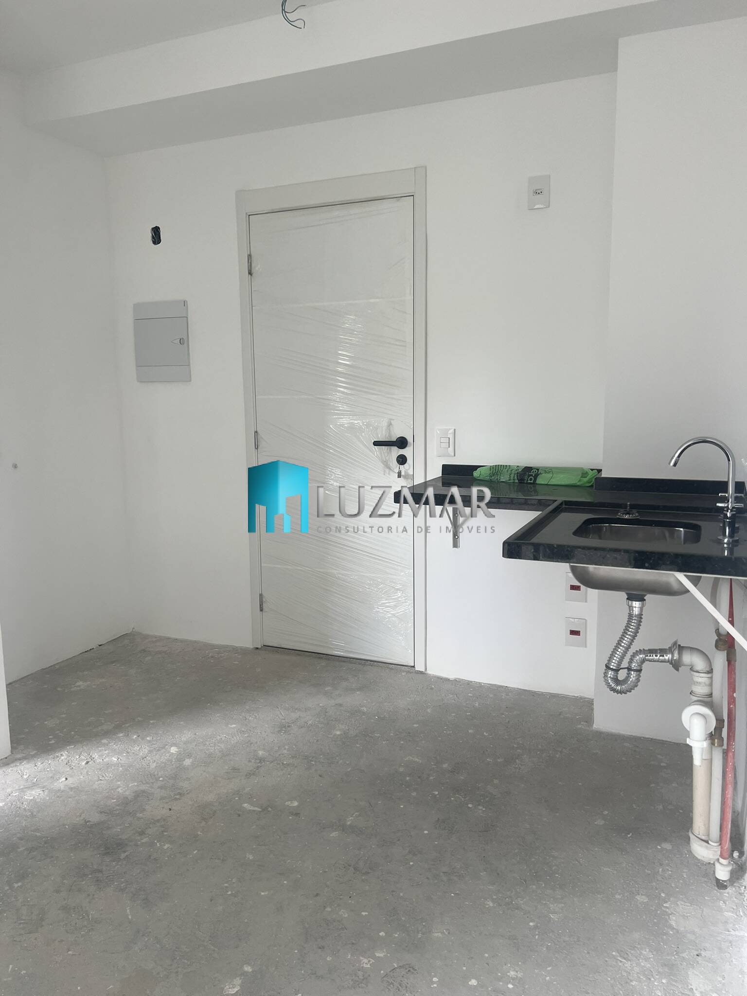 Apartamento à venda com 1 quarto, 26m² - Foto 2